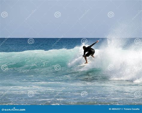 Surfer Riding Wave Royalty Free Stock Photography - Image: 4806337