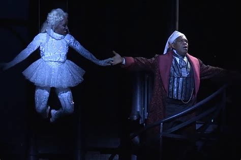 Meet the new Scrooge in Ford’s Theatre’s ‘A Christmas Carol’ - WTOP News