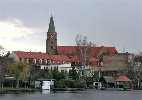 Brandenburg | Prussian history, Berlin Wall, Potsdam | Britannica