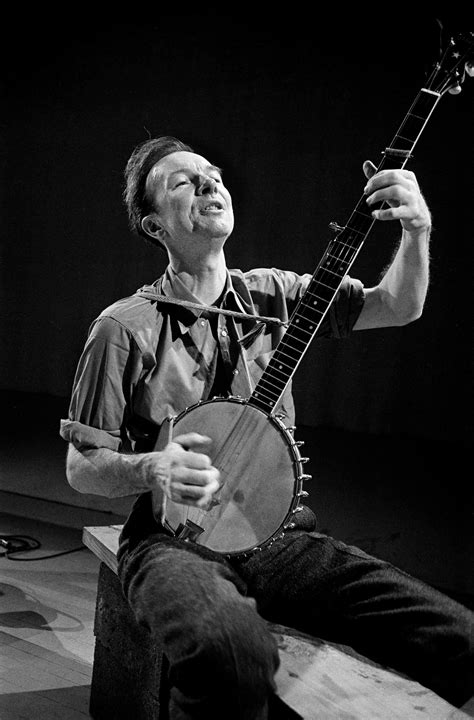 Pete Seeger, Champion of Folk Music and Social Change, Dies at 94 - The New York Times