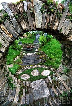 mary reynolds garden | Moon gate, Garden gates and fencing, Moon garden