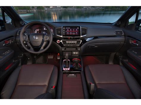 2018 Honda Ridgeline: 51 Interior Photos | U.S. News