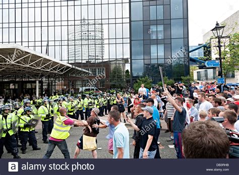 english defence league edl protest birmingham july 20th 2013 edl ...