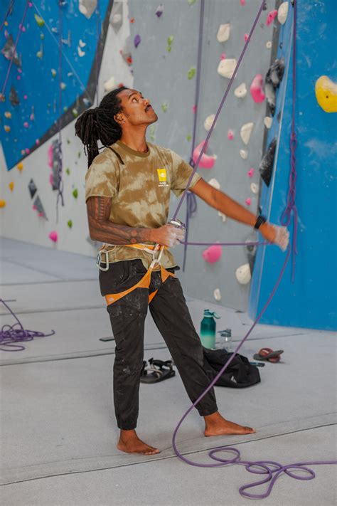 What is Rope Climbing? – Memphis Rox Climbing and Community Center