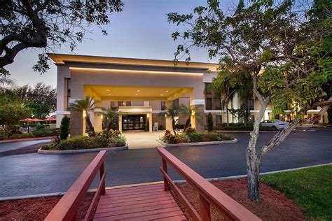 HAMPTON INN NAPLES-I-75 $135 ($̶1̶7̶6̶) - Updated 2022 Prices & Hotel Reviews - FL - Tripadvisor