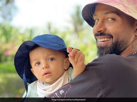 Natasa Stankovic Shares Adorable Photo Of Hardik Pandya With Son ...