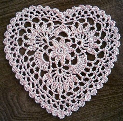 40 Pretty and Easy Crochet Doily for Beginners - Bored Art