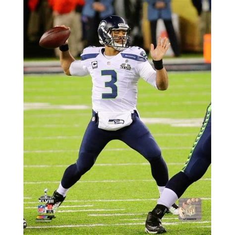 Russell Wilson Super Bowl XLVIII Action Photo Print (20 x 24) - Walmart.com - Walmart.com