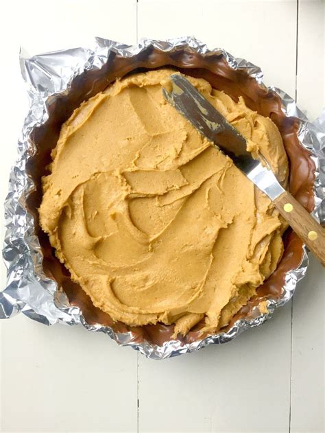 Easy Giant Peanut Butter Cup | Recipe | Peanut butter, Easy baking recipes, Peanut butter cups