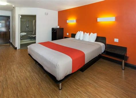 MOTEL 6 LOS ANGELES - HOLLYWOOD $100 ($̶1̶3̶0̶) - Updated 2018 Prices ...