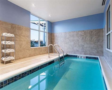 Comfort Suites DuBois Pool: Pictures & Reviews - Tripadvisor