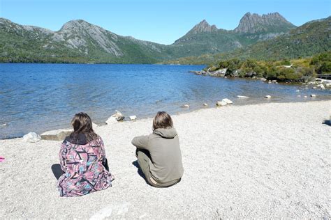 Top Tips for the Cradle Mountain Hike: Tasmania's Most Famous Day Walk | Claire's Footsteps