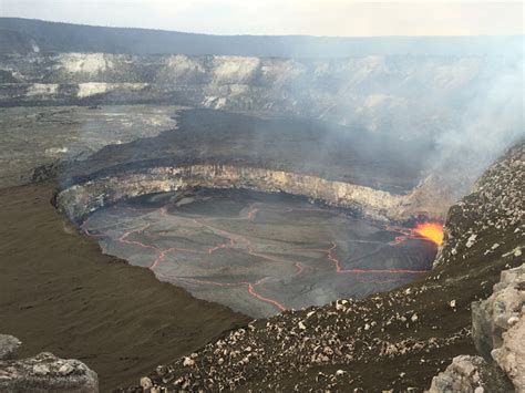 Kilauea Volcano’s summit eruption in Halemaumau Crater reaches 8th ...