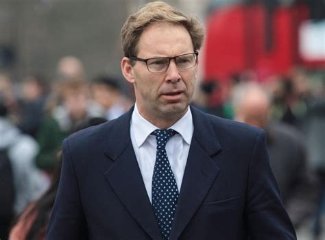 Defence minister Tobias Ellwood ‘threatens to quit’ over cuts that would leave Army with fewer ...