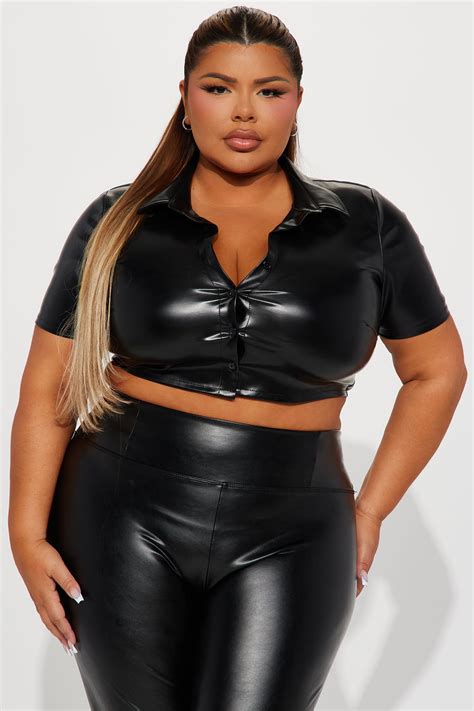 Trendy Plus Size Shirts & Blouses - Women's Tops | Fashion Nova