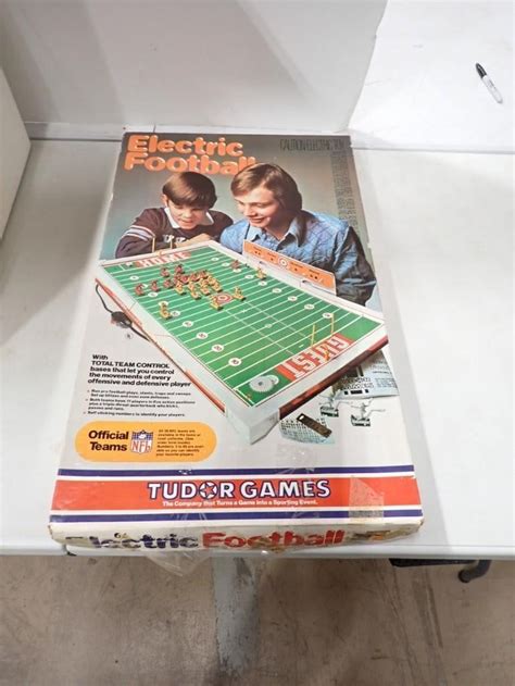 Tudor Games Electric Football Game Auction