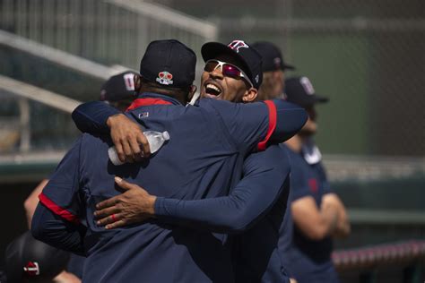 The Twins are already having a good time at Spring Training - Twinkie Town