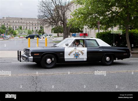 California highway patrol car hi-res stock photography and images - Alamy