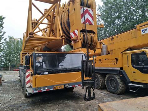 Huge Capacity 220 Ton Used Crane Truck 2013 Year For Construction Site