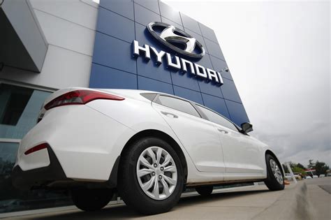 Hyundai recalls 239,000 cars over exploding seat belt parts