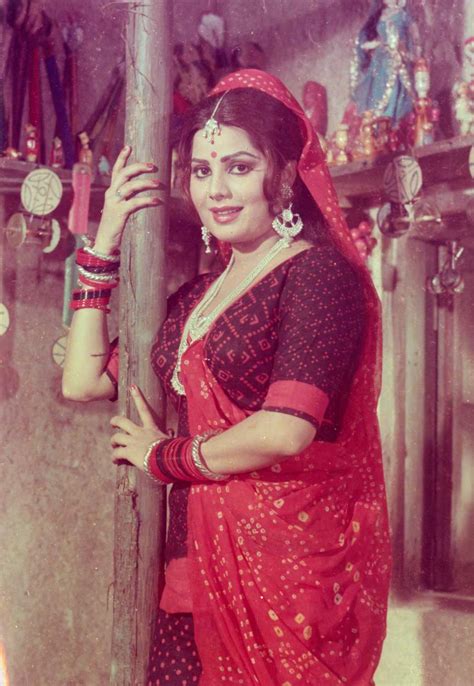 Sulakshana Pandit movies, filmography, biography and songs - Cinestaan.com