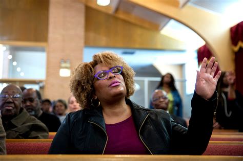 A Quiet Exodus: Why Black Worshipers Are Leaving White Evangelical Churches - The New York Times