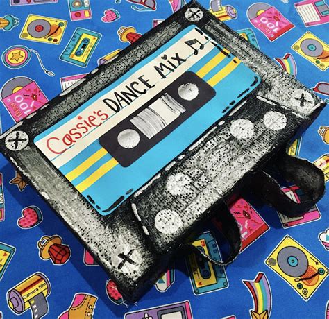 In the Art Room: Cassette Tape Sculptures! in 2024 | Art lessons for ...