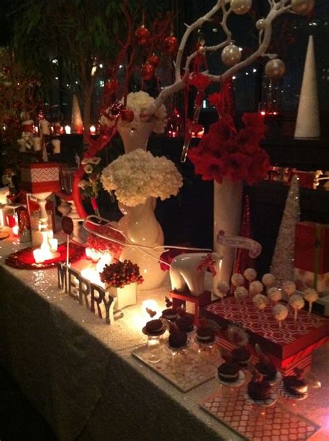 Launch Party Decor | This tablescape had me in the holiday spirit ...