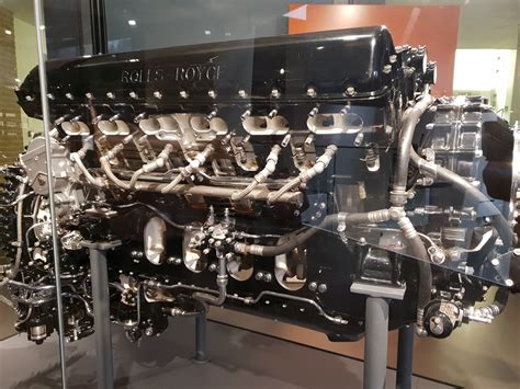 Photos of Rolls-Royce Merlin engine. Did they look like this going into the planes? : modelmakers