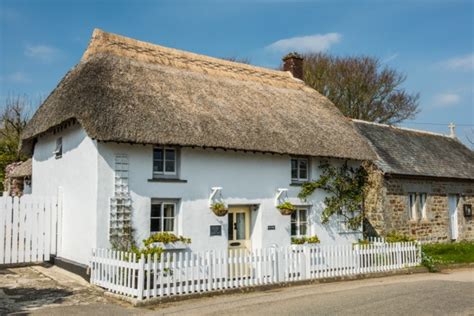 Gunwalloe, Cornwall | History, Photos, & Visiting Information