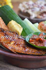 Diah Didi's Kitchen: Pagi Pagi Sarapan Nasi Timbel Komplit