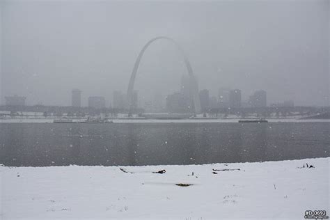 St. Louis Winter Weather - Snow Ice and Cold :: Stock Photography by Dan Robinson