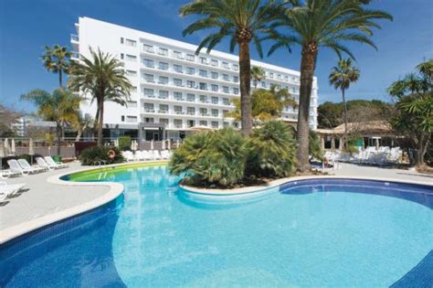 Hotel Riu Bravo - UPDATED 2021 Prices, Reviews & Photos (Playa de Palma ...