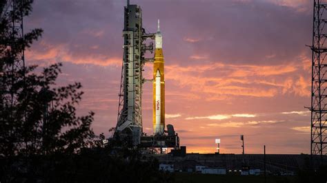 NASA to roll Artemis 1 moon rocket off the launch pad after failed ...