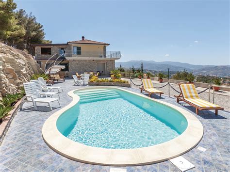 Holiday Home - Agropoli , Italy in Agropoli | Holiday home, Relaxing ...