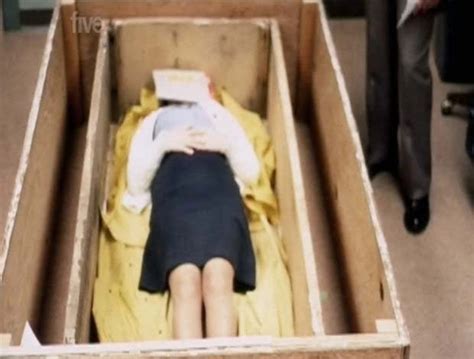 The Horrifying Case Of 'Girl In The Box' - Colleen Stan