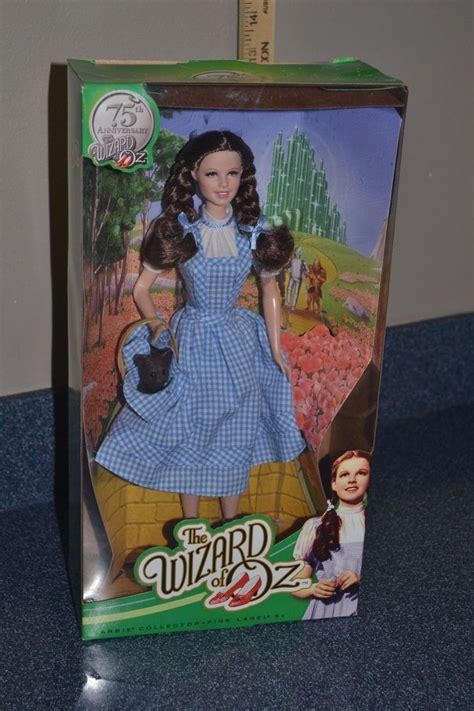 75Th Anniversary Wizard Of Oz Dolls - DOLL TEW