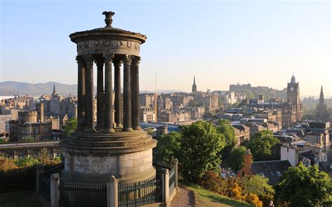 Best views on the city / Calton hill, Edinburgh, Scotland⋆ The Passenger