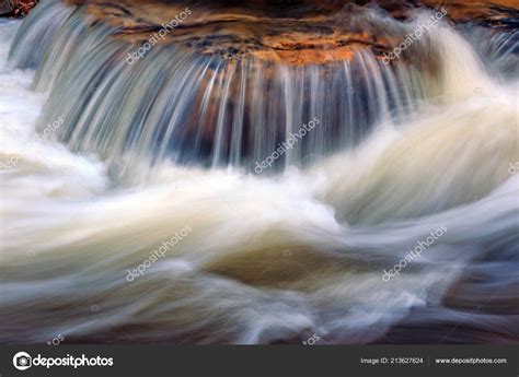 Flowing Waterfall Clear Water Usa — Stock Photo ...