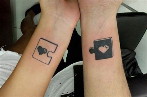 Le tatouage frère et sœur - un signe d'amour éternel | Matching tattoos, Matching couple tattoos ...