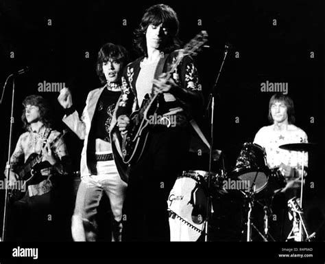 Die Rolling Stones am 14. September 1970 auf der Bühne in Hamburg ...