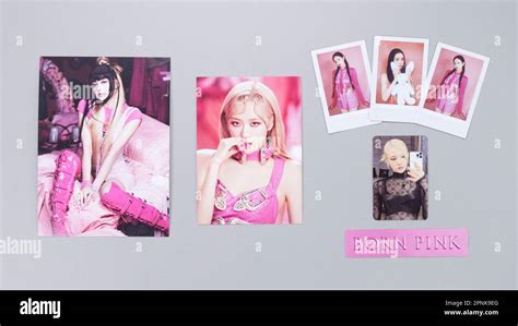 BlackPink BORN PINK 2nd Album Box set with posters cards selfie on grey ...