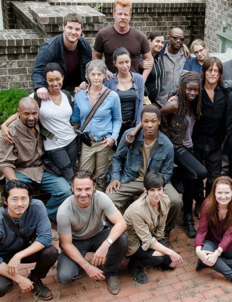 The Walking Dead — bethkinneysings: The Walking Dead Cast behind...