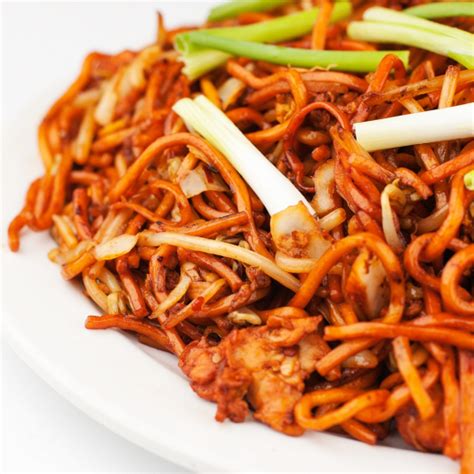 Chicken Manchurian Noodles | The Spice Route Brampton