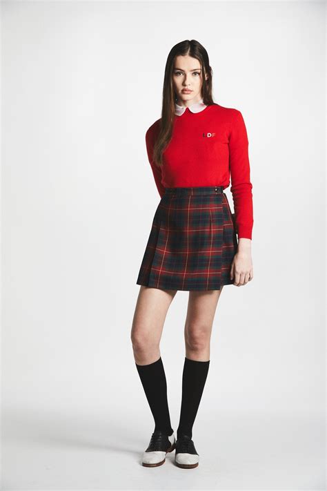 Plaid Pleated Schoolgirl Skirt – L'école Des Femmes