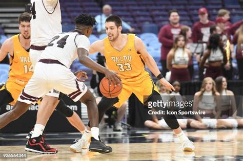 2,134 Valparaiso Crusaders Photos & High Res Pictures - Getty Images