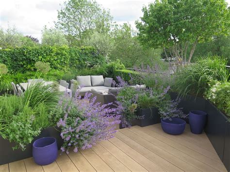 9 small garden decking ideas to extend a tiny outdoor space | Livingetc