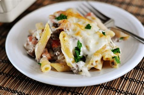 Delicious Greek Pastitsio {Casserole-Style} - Mel's Kitchen Cafe