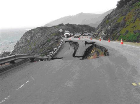 Landslide closes Highway 1