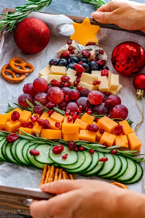 How to Make the BEST Christmas Tree Cheese Board